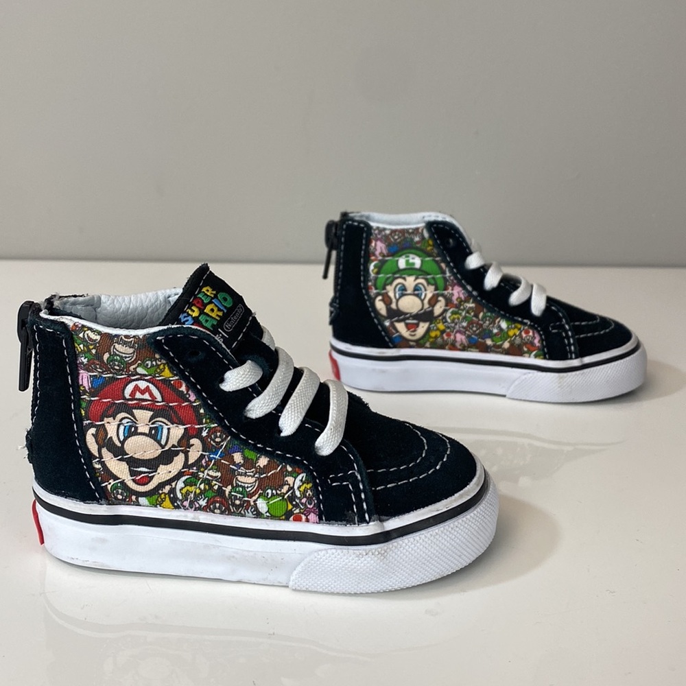 Vans Kids Sneakers - Black with Super Mario Design